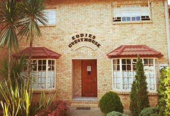 Clarens Eddies Guest house has Balcony rooms