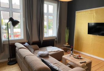 Altbautraum in historischem Altbau aus 1860 has Balcony rooms