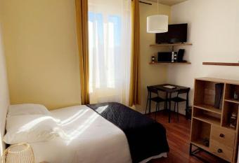Reims Authentique allows 18 year olds to book a room