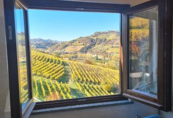 Ca ed Giuanoto has Balcony rooms