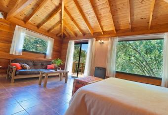 Akapana Suites allows 18 year olds to book a room