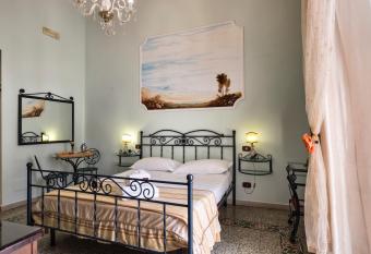 B&B Art Suite Principe Umberto allows 18 year olds to book a room