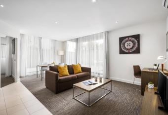 Quest Ivanhoe has Balcony rooms