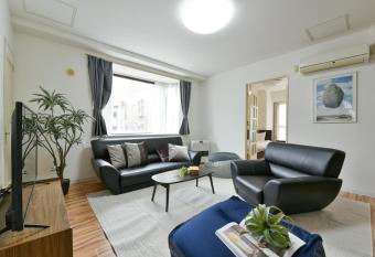 Dai37 Matsui Building has Balcony rooms