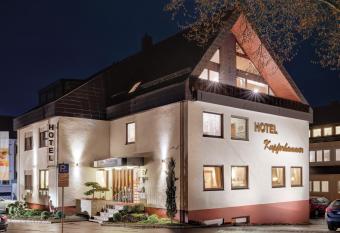 Hotel Am Kupferhammer allows 18 year olds to book a room