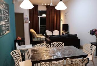 #CameronHighlands homestay has Balcony rooms