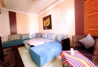 appartaucoeurderabat has Balcony rooms