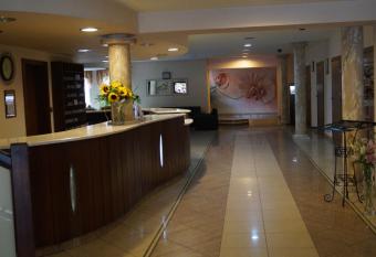 Trojak allows 18 year olds to book a room