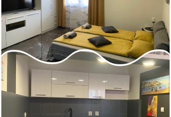 Studio apartman DAMA blizina amfiteatra i privatan parking has Balcony rooms