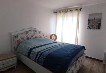 Appartement    proximit   de disney de val d europe has Balcony rooms