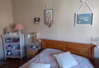 Chez Kiki allows 18 year olds to book a room