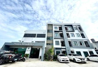 De Piraya residence allows 18 year olds to book a room