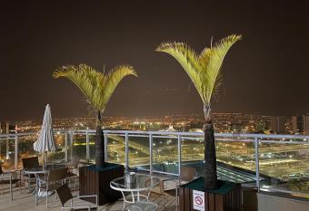 Flat encantador 18  , hotel piscina e vista top has rooms with a private hot tub