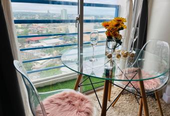 The Elevated Abode - ComfyCosy Studio at The Loop has Balcony rooms