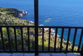 Triple studio room with the most beatifull view in Mylopotamos has Balcony rooms
