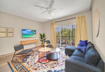 Bright 2BR Condo with Pool & Hot Tub, close to Disney! has Balcony rooms