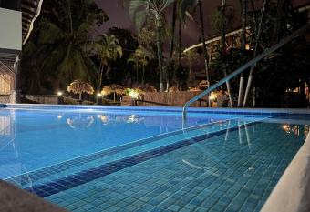 Perla Negra Beachfront has Balcony rooms