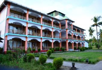 Deep Sea Resort has Balcony rooms