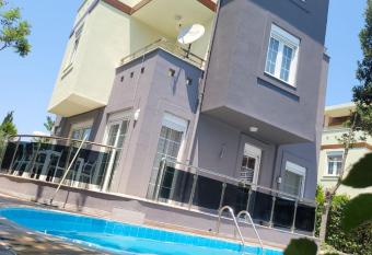 Villa Daphne Happyland Private Pool allows 18 year olds to book a room