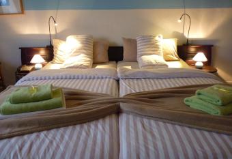 Haus Tourneur has Balcony rooms