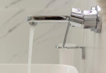 Dunlin Hotel allows 18 year olds to book a room