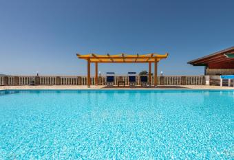 Casa in Villa Wollow allows 18 year olds to book a room