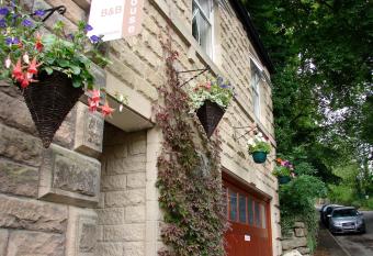 Ellen House Bed and Breakfast has Balcony rooms
