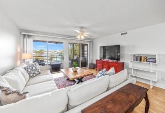 Needle Rush Point Unit G23 has Balcony rooms