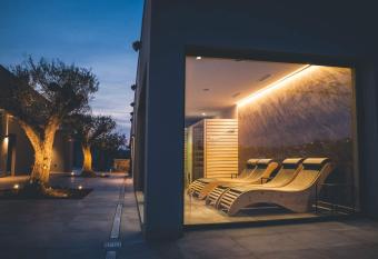 Villa Vajta has Balcony rooms