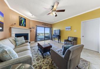 Shipwatch Unit E904 has Balcony rooms