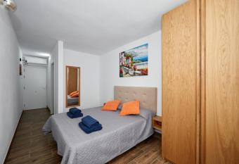 El Patio Hostal has Balcony rooms