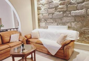 Casa Dino Bello allows 18 year olds to book a room