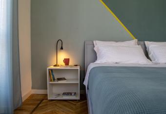 Ca Emma - Homy Home allows 18 year olds to book a room