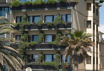 Hotel San Francisco allows 18 year olds to book a room