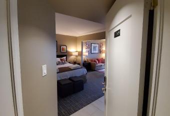 1 BEDROOM STUDIO RESORT has Balcony rooms