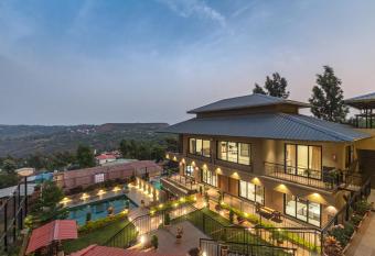 SaffronStays Cinco Elementos, Panchgani - stunning valley view pool villa has Balcony rooms