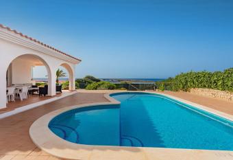 Binicasal has Balcony rooms