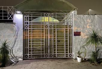 Milestone Hotel & Resort has Smoking rooms