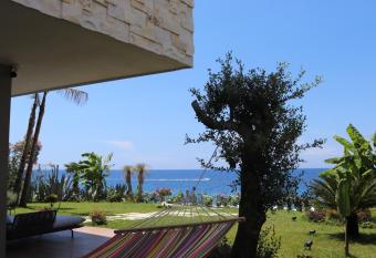 Vesper Suites has Balcony rooms