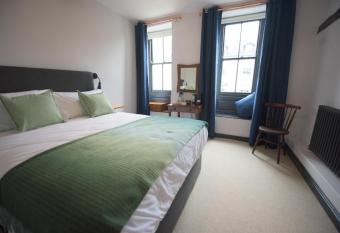 Royal Oak allows 18 year olds to book a room