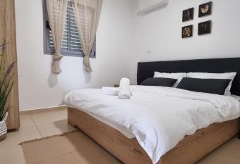 Shoham apartment has Balcony rooms