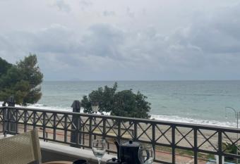 Studio Beach Vythos allows 18 year olds to book a room