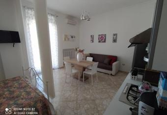 Via Marzano 67 has Balcony rooms