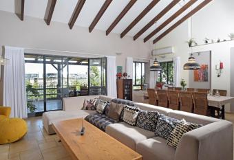 Dream House in Shoresh has Balcony rooms