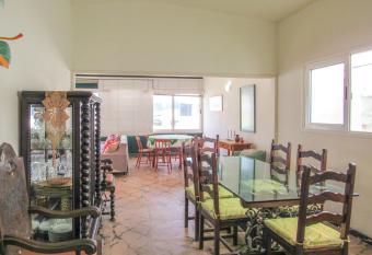 Casa beira mar da Praia dos Anjos Arraial do Cabo allows 18 year olds to book a room