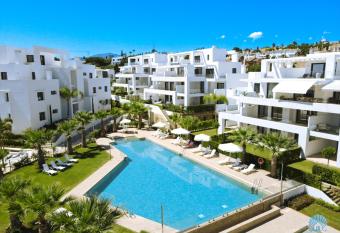 Cortijo del Golf allows 18 year olds to book a room