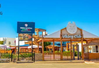 Viking club hotel allows 18 year olds to book a room