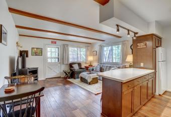 Fall River Casita has Balcony rooms