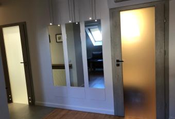 Apartament Best Rest has rooms with a private hot tub