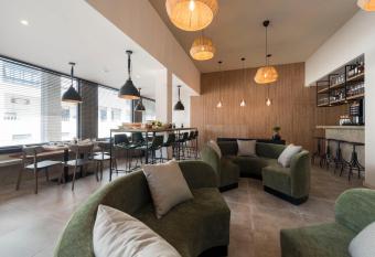 Oliva Welcoming Apartments has Balcony rooms